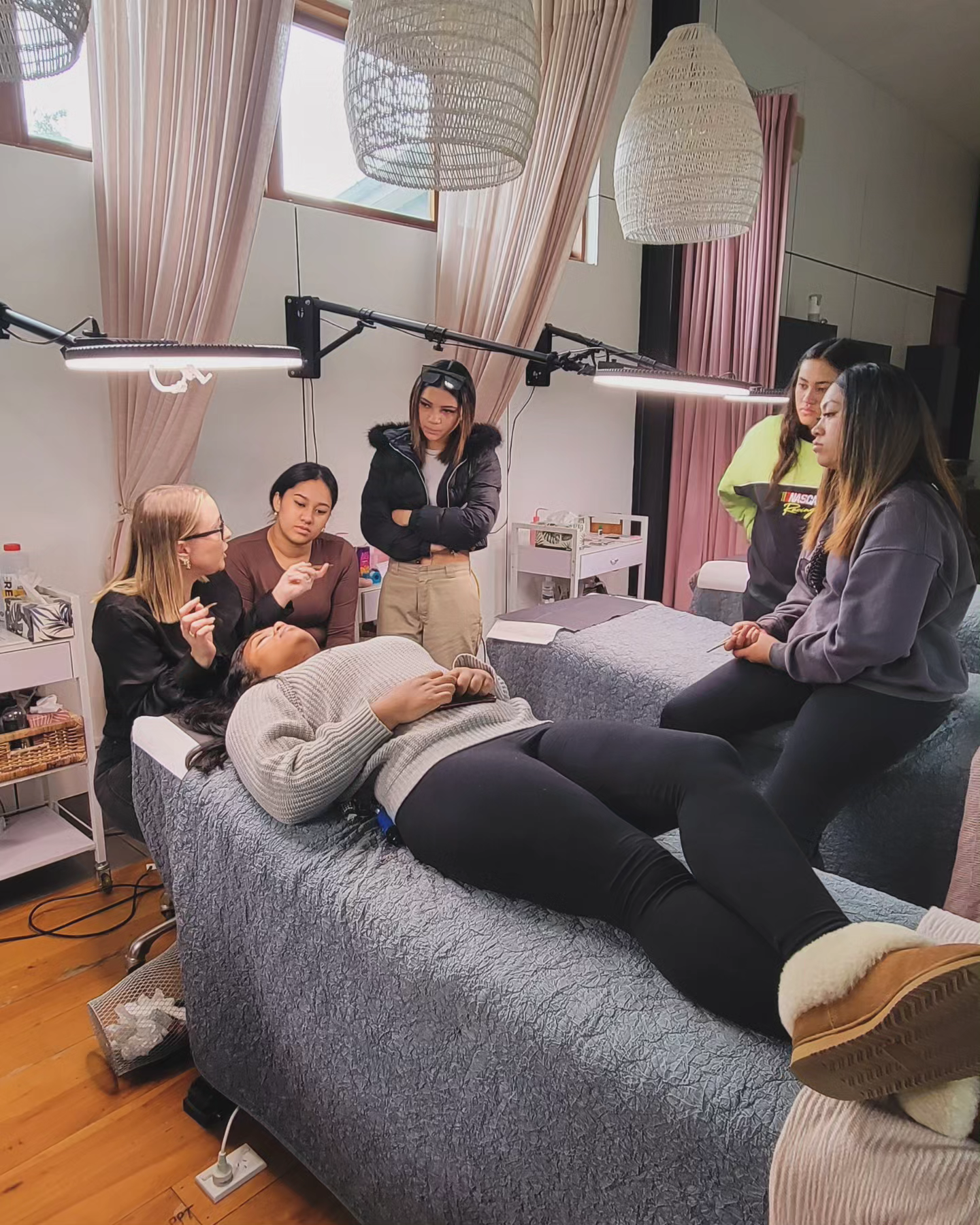 Intro to Lash Artistry - (DEPOSIT $50)
